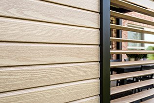 Posuvný paraván Renson Loggialu Privacy Wooddesign